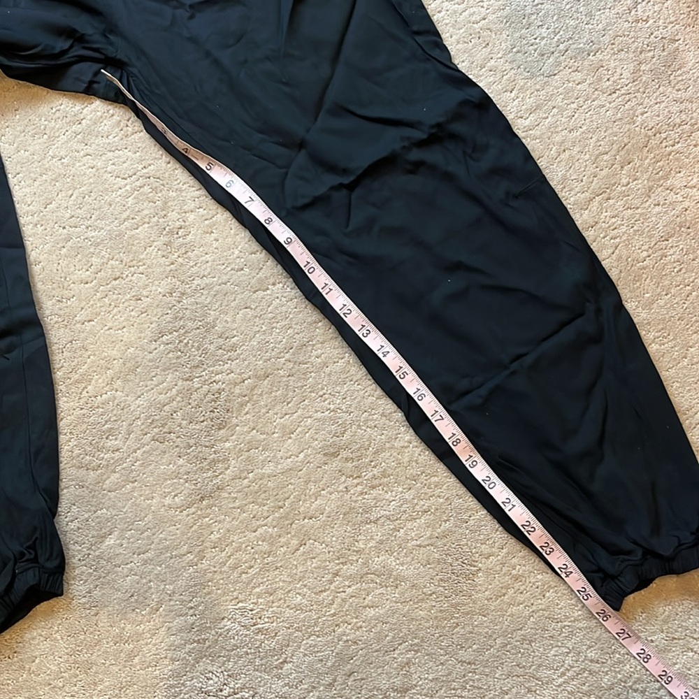 Lululemon Essential Affinity Mid Rise Jogger Black 10 - Picture 13 of 13